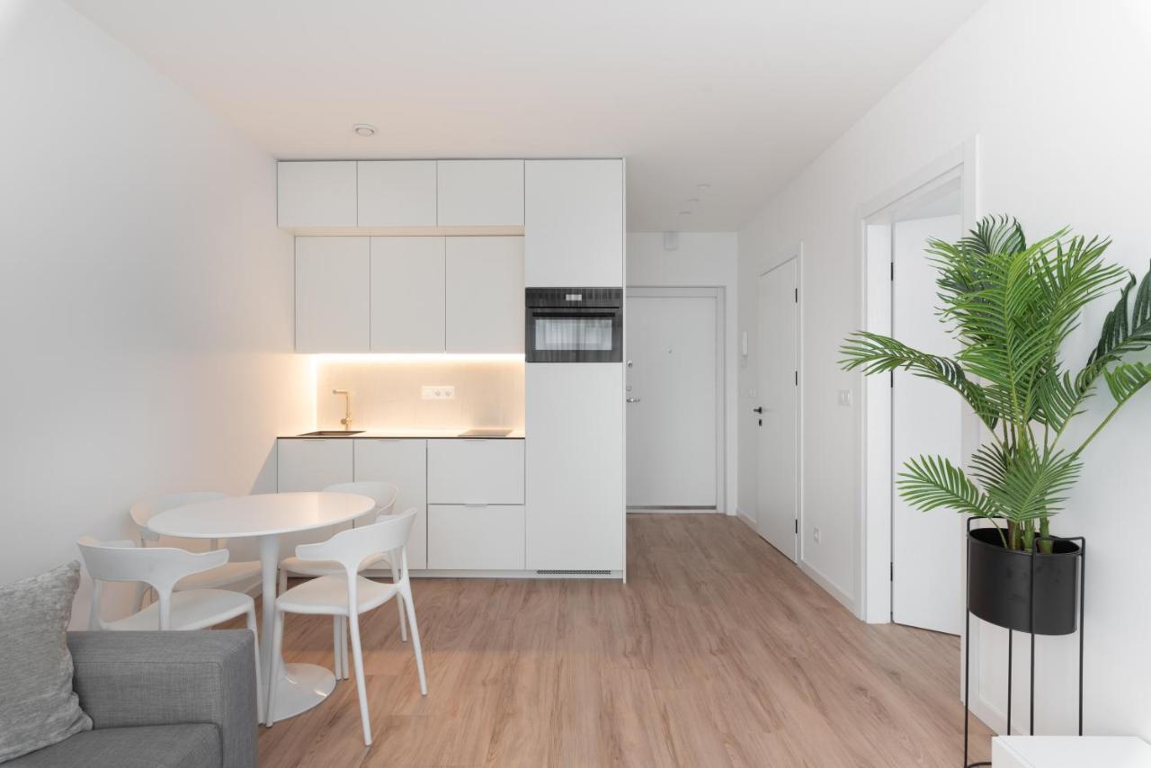 Brand New And Modern 1Bdr Apartment VNO Kültér fotó