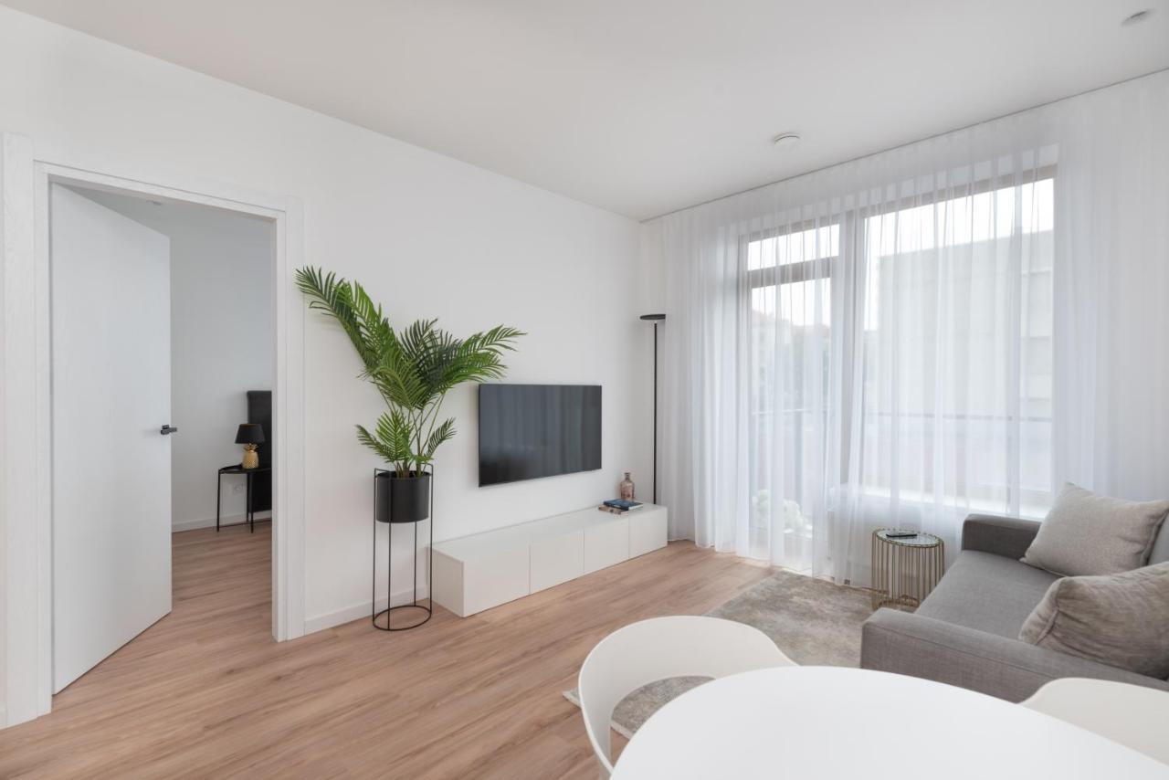 Brand New And Modern 1Bdr Apartment VNO Kültér fotó